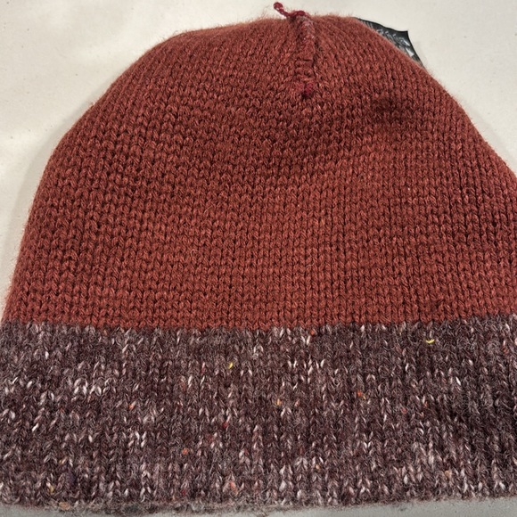 Burton Hat - Picture 4 of 5